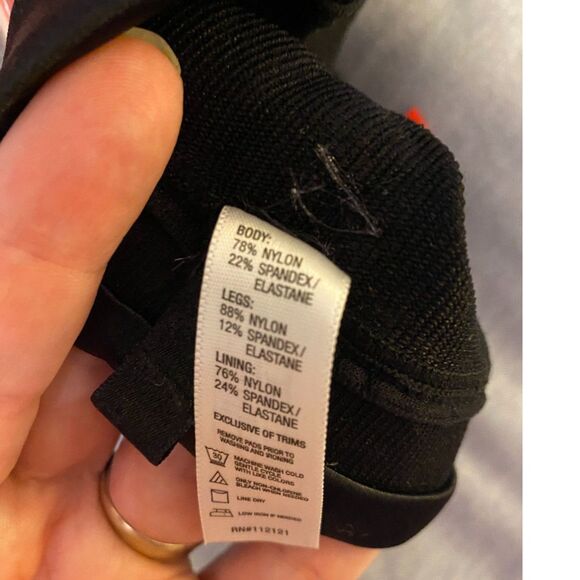 Spanx Mid-Thigh Bodysuit Shaper with Removable Butt Pads – Size M – Black (NWT) - Picture 6 of 6